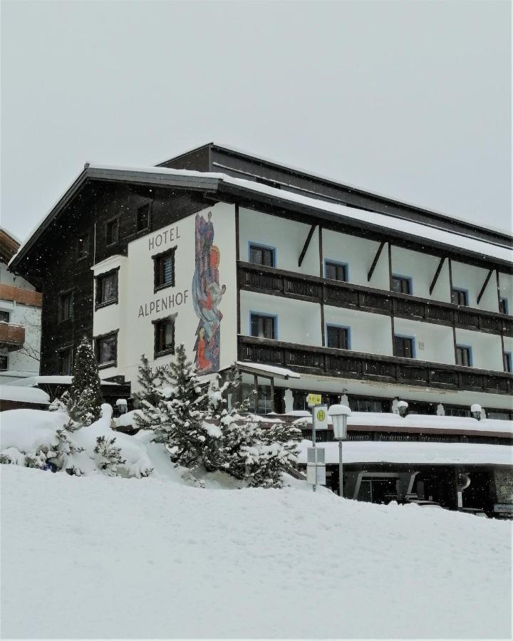 Hotel Alpenhof 장크트안톤암아를베르크 외부 사진