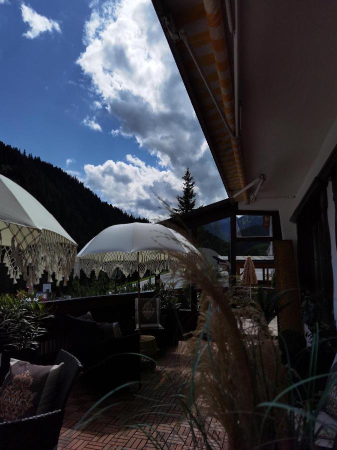 Hotel Alpenhof 장크트안톤암아를베르크 외부 사진